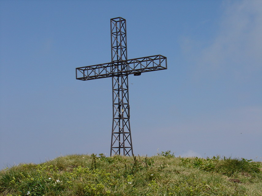 La croce del Cusna