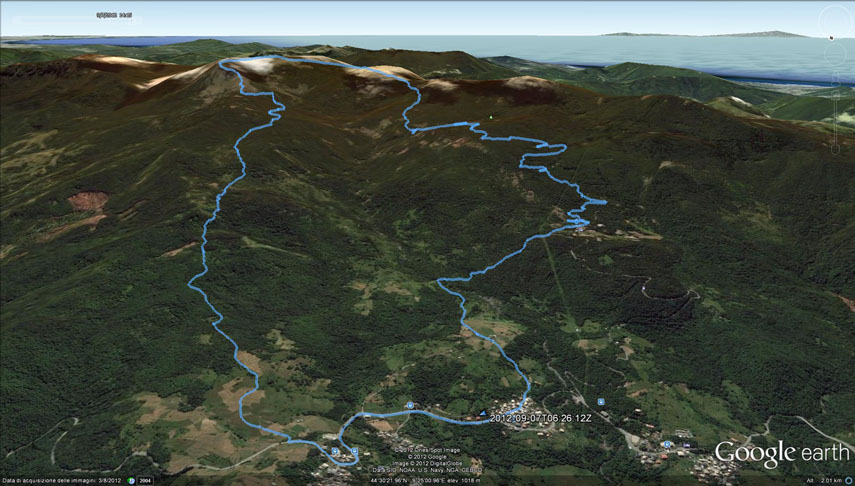 Il tracciato dell’escursione rilevato con il gps. Partenza da Cerisola - strada provinciale fino a Villanoce - Cian de Frunzun - Passo del Cerighetto - cresta nord dell’Aiona - cima nord dell’Aiona - Monte Aiona - Cian de Pumme - Passo Prè de Lame - Lago Agoraie di Fondo - Lago Asperelle - Lago delle Lame - Ponte sul Torrente Rezzoaglio - Cerisola