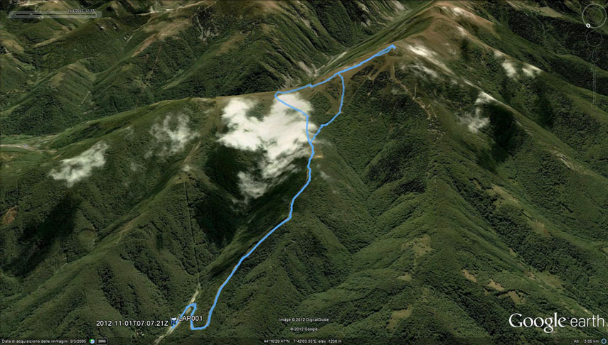Il tracciato dell’escursione rilevato con il gps. Partenza dal piazzale della cabinovia di Lurisia - salita lungo il pistone da sci fino al Colle Pigna - Baita “Monte Pigna” - Cima Pigna