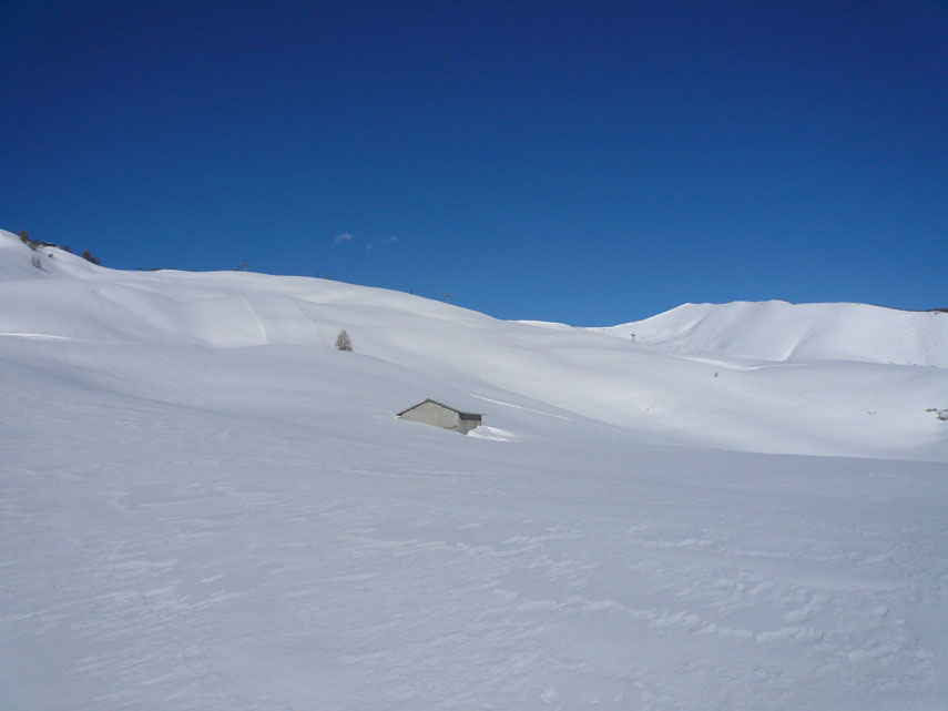 ... fino alla Margheria Panizzi (m. 1656) circondata da un mare di neve