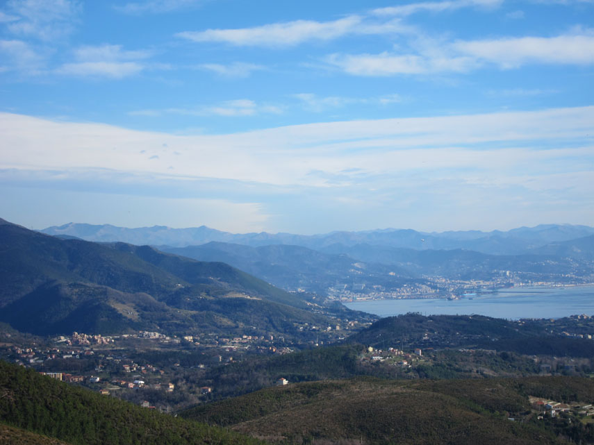 Ancora panorami molto belli, questa volta verso Genova ...